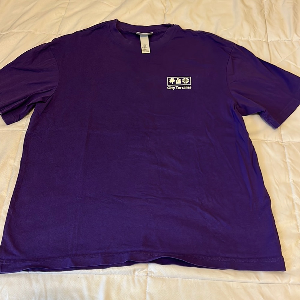 H&M Tee - Picture 2 of 7